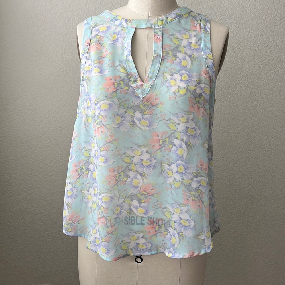 ASTR sleeveless blouse